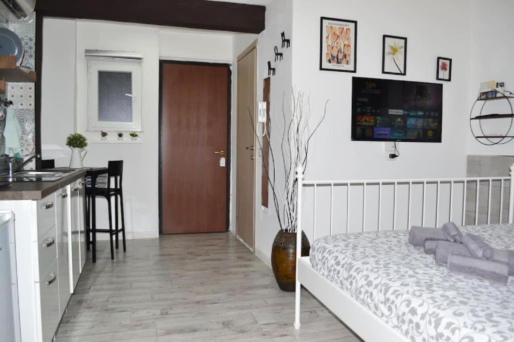 Casa Mya - Studio Flat Nápoles Exterior foto